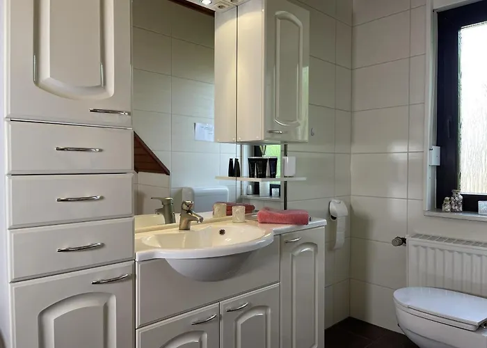 Bergparadies Diemelsee * Schweinsbuhl